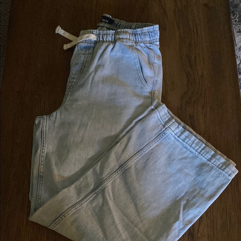 GAP High rise Wide leg pull on jeans size small